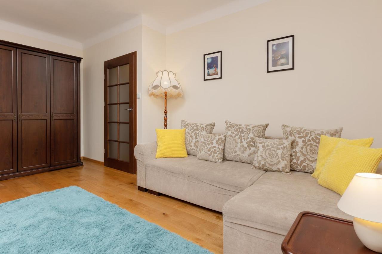 Metro Raclawicka Cozy By Renters Apartament
